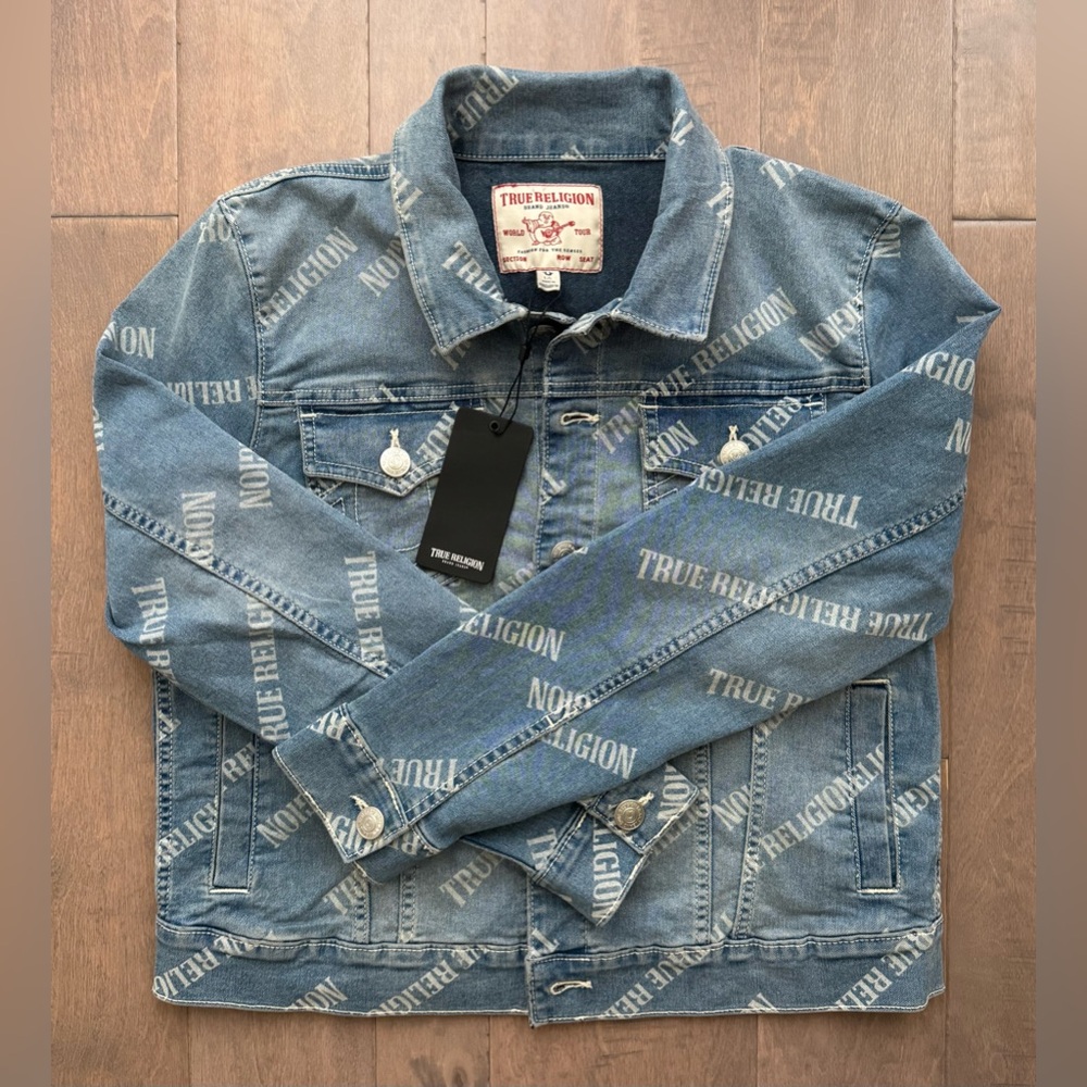 NWT True Religion Allover Logo Relaxed Trucker Jacket - Picture 7 of 16